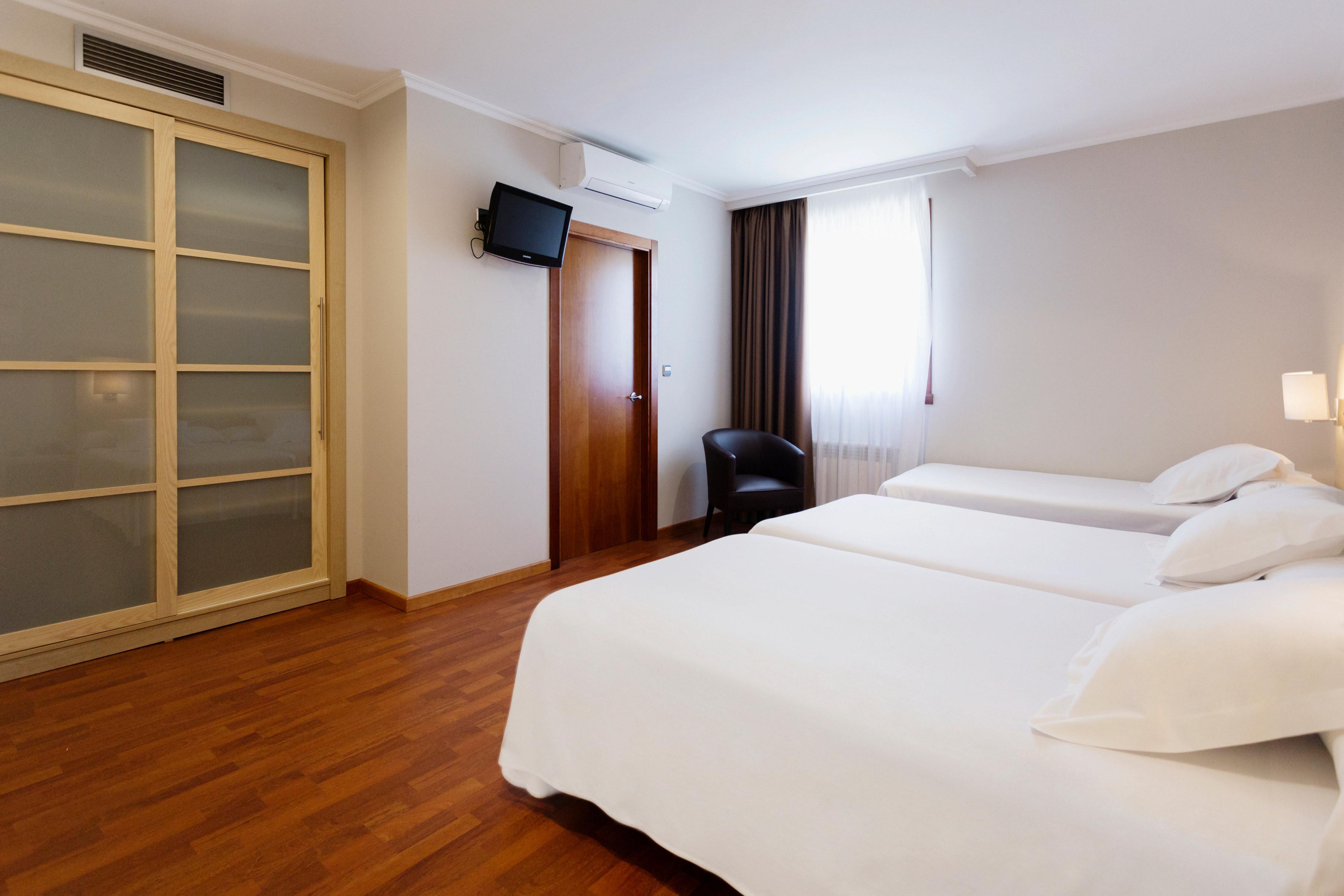 Hotel Valencia Ферол Екстериор снимка