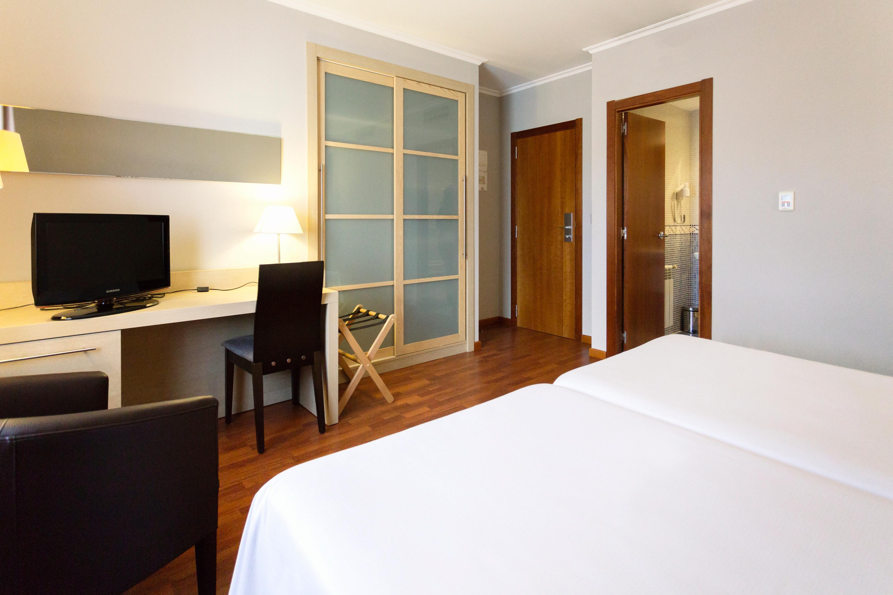 Hotel Valencia Ферол Екстериор снимка
