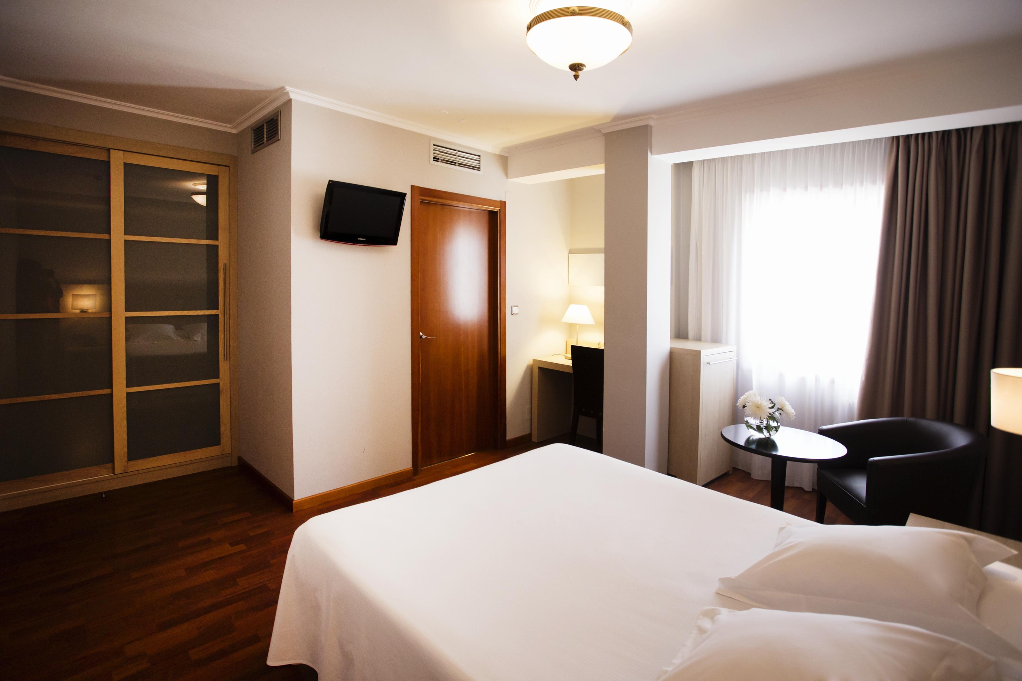 Hotel Valencia Ферол Екстериор снимка
