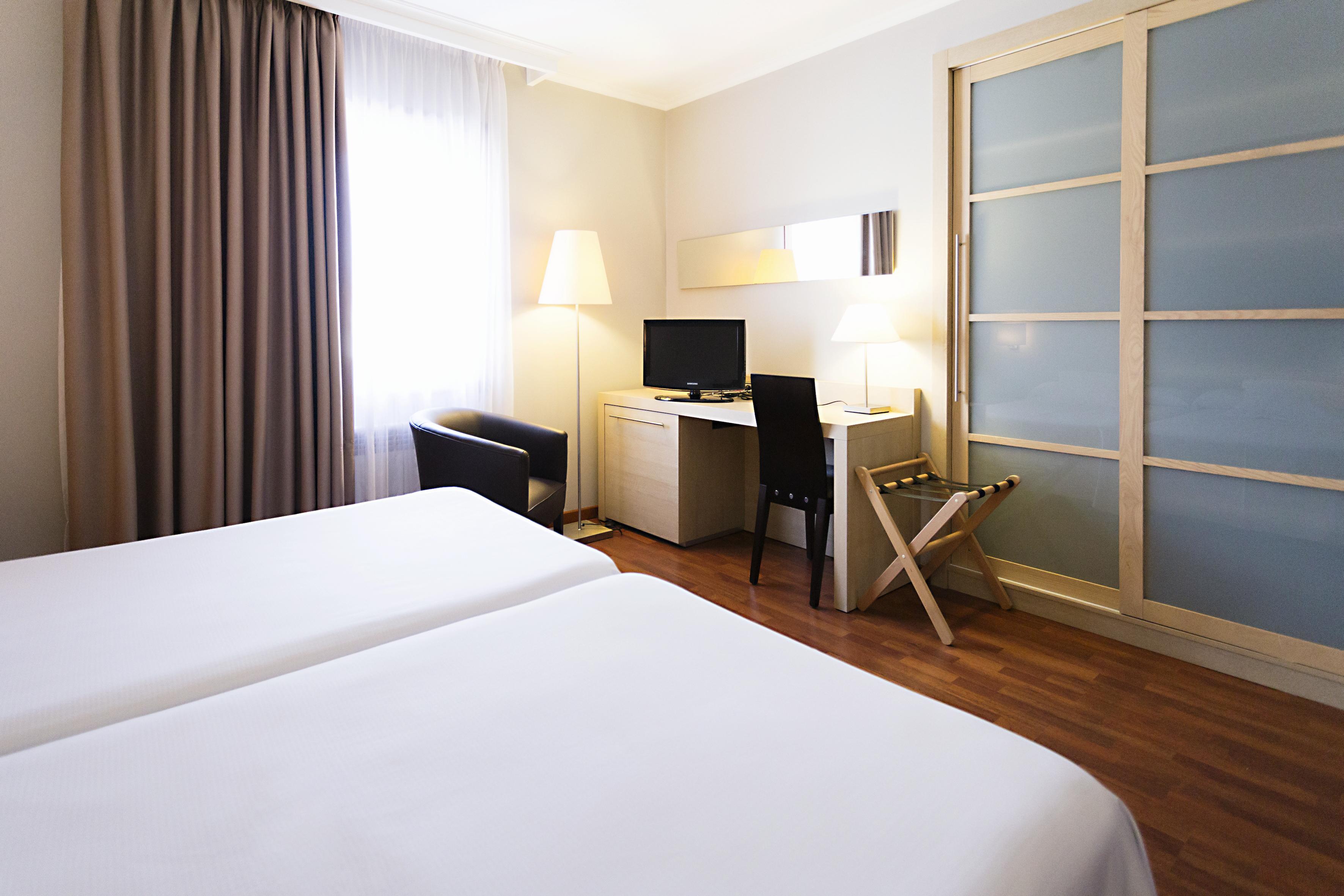 Hotel Valencia Ферол Екстериор снимка