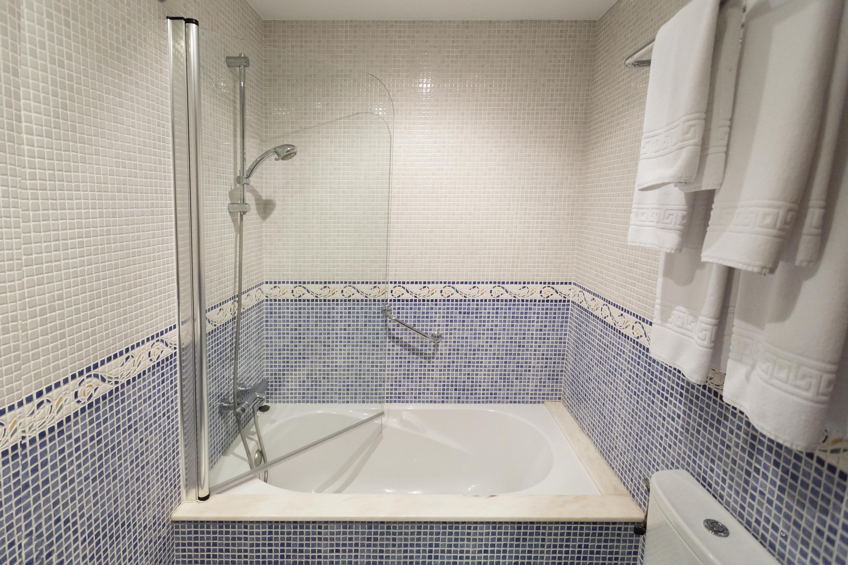 Hotel Valencia Ферол Екстериор снимка